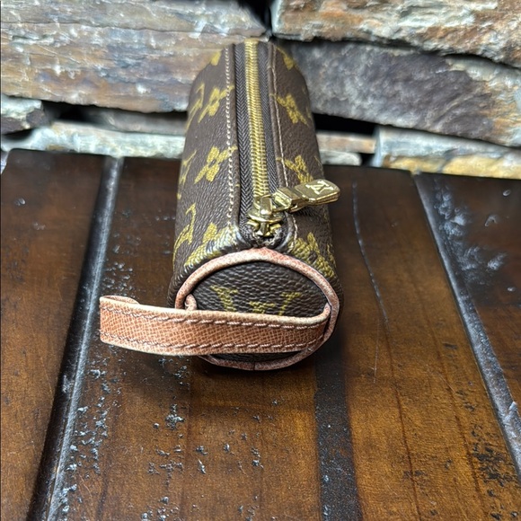 Louis Vuitton Monogram “Golf Ball”Pouch - Picture 6 of 10